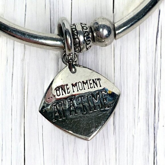 Shiny Silver Charm Bracelet Celebrate Life One Step At A Time Hinged Opening OS - Picture 4 of 7